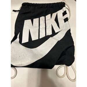 Nike Heritage drawstring black bag